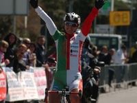 WOMANS BIKE RACE